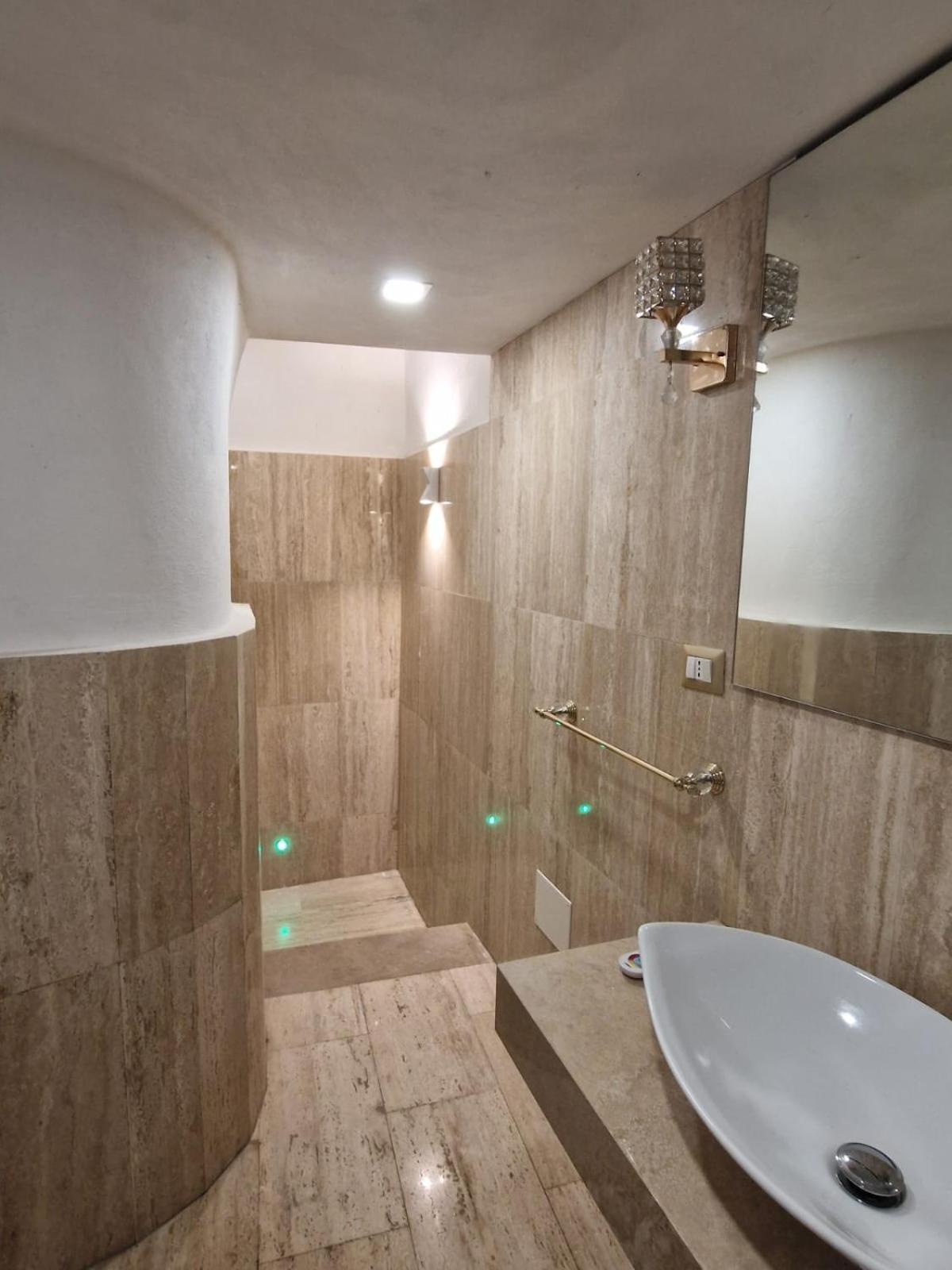 The Love Basement Daire Roma Dış mekan fotoğraf